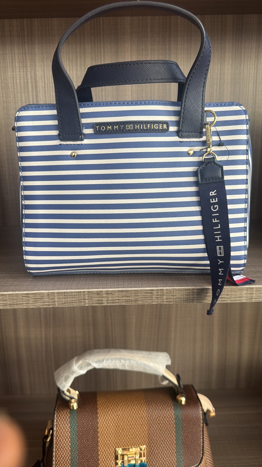 Tommy Hilfiger